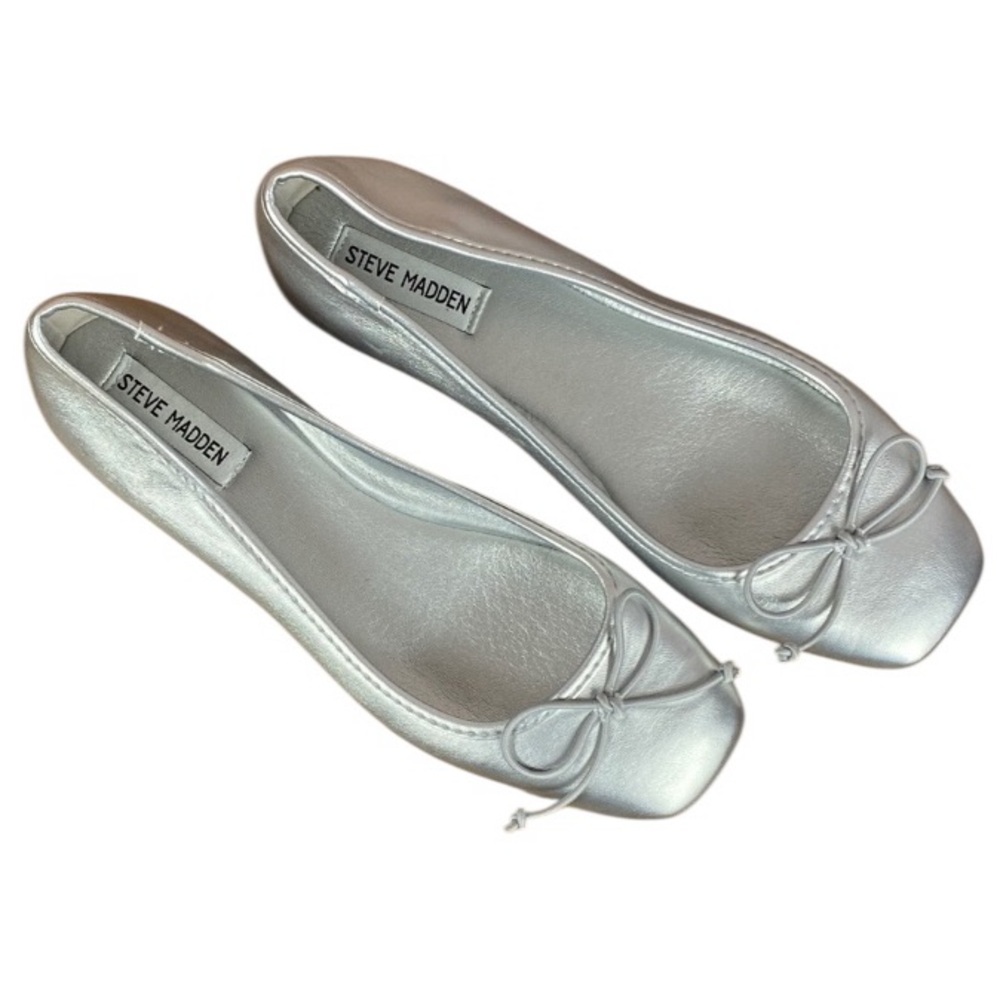 Steve Madden Silver Flats
